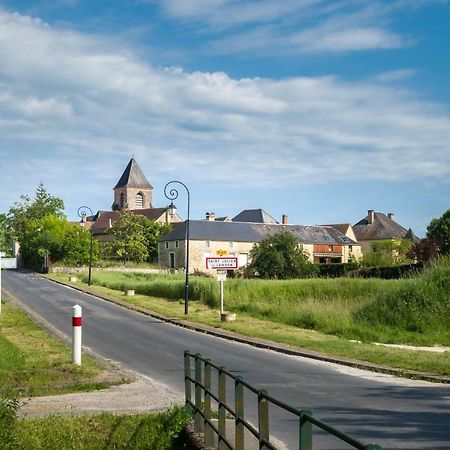 Gite Le Noyer - L'Ancien Vignoble Saint-Julien-de-Lampon エクステリア 写真
